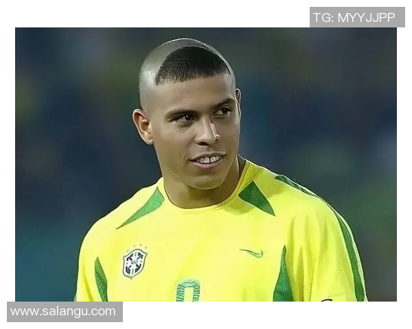 大罗重返赛场与传奇球星共演友谊赛 揭幕足球黄金岁月之荣耀再现