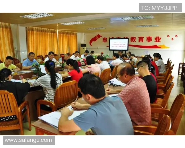 中国足球球星之子继承父业 初露锋芒引发关注